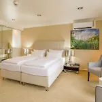 Rugs Hotel