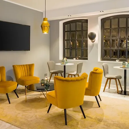 Otel Rugs 4*