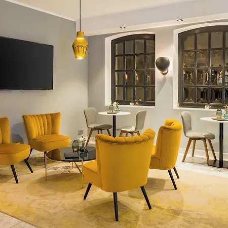 Otel Rugs 4*